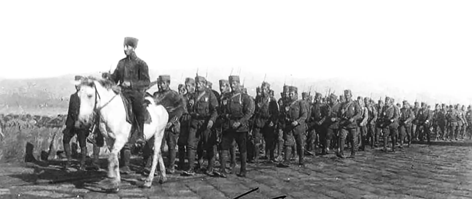 Türk ordusu başkomutanlarının emriye ilerliyor Büyük Taarruz