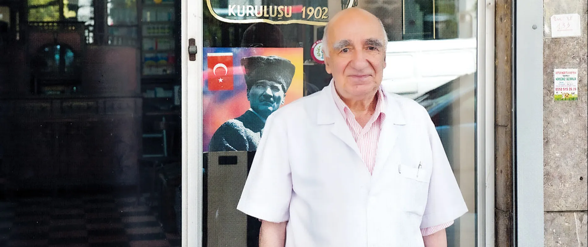 Yeni Moda Eczanesi, Melih Ziya Sezer 