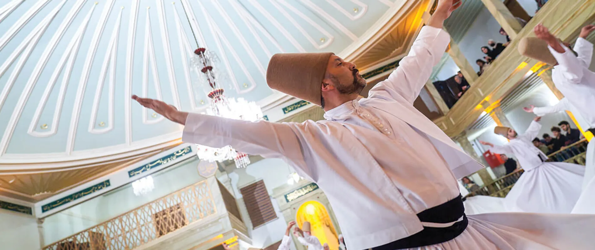 YENİKAPI MEVLEVÎHÂNESİ'NDE KÜLTÜR BAKANLIĞI'NA BAĞLI İSTANBUL TARİHİ TÜRK MÜZİĞİ TOPLULUĞU'NUN BİR İCRASI (FOTOĞRAF: OSMAN KUVVET)