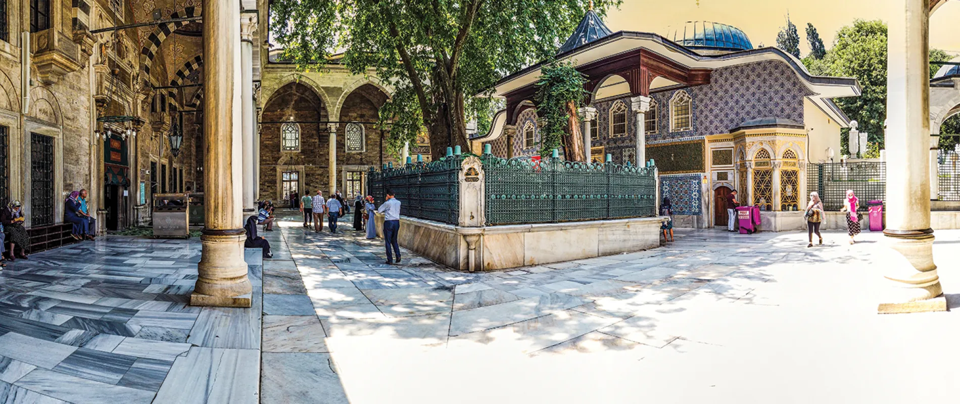 EYÜP SULTAN CAMİİ (FOTOĞRAF: SHUTTERSTOCK) 