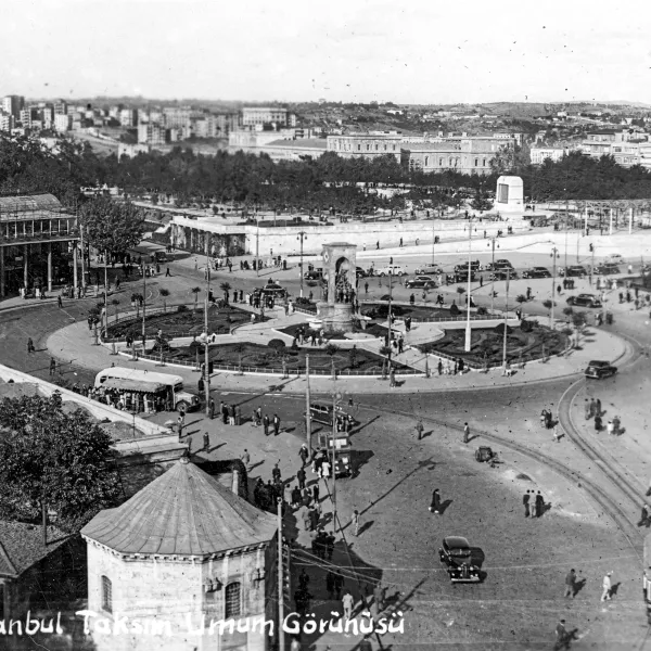 1940'lı yıllarda Taksim Meydanı