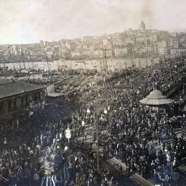 20 Ekim 1922’de Refet Paşa ve emrindeki bölük işgal altındaki İstanbul’da böyle karşılandı