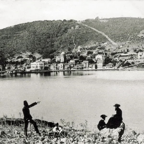KAŞIKADASI’NDAN BURGAZADASI, 1906 (FRUCHTERMANN KARTPOSTALI)