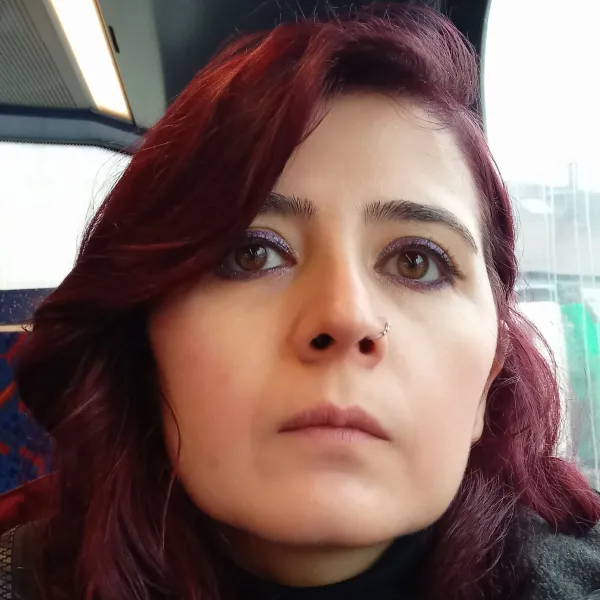 Esra Açıkgöz
