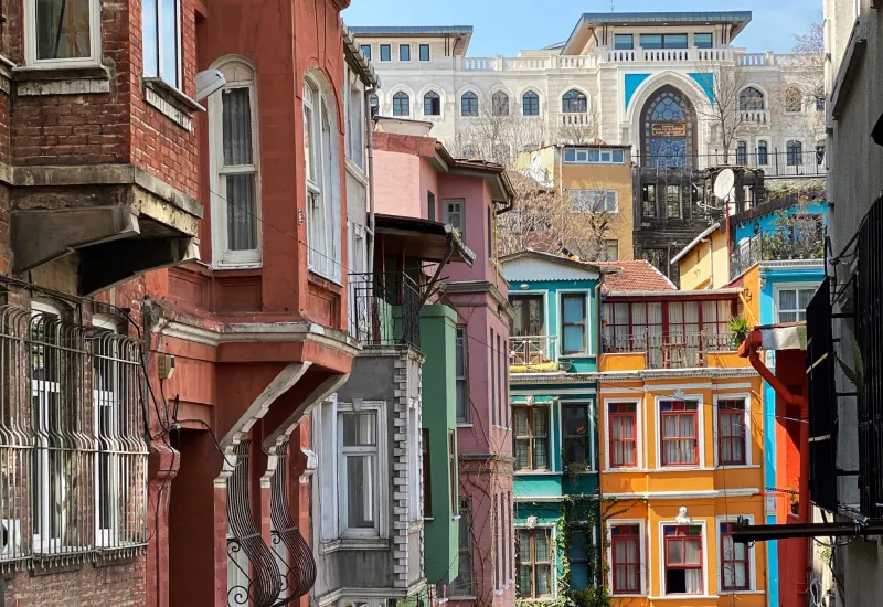Balat'ın renkli sokakları
