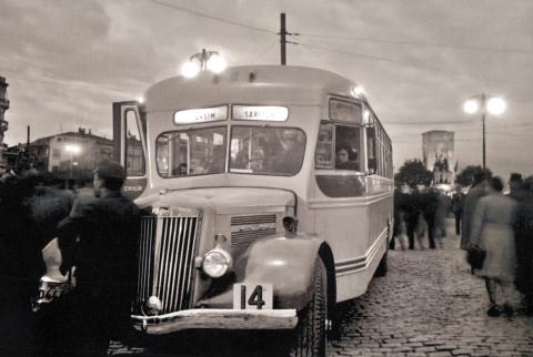 Bir zamanlar Taksim-Sarıyer hattında çalışan İETT otobüsü Bir zamanlar Taksim-Sarıyer hattında çalışan İETT otobüsü