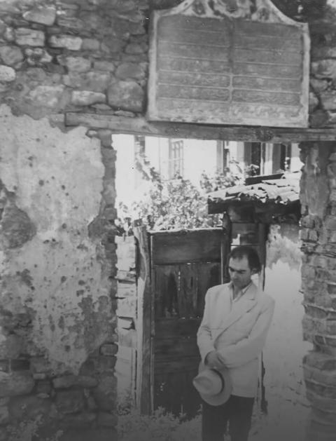 REVNAKOĞLU, YALNIZCA İNSANLARIN DEĞİL, TAŞLARIN, HATTA AĞAÇLARIN BİLE HİKÂYESİNİ KAYIT ALTINA ALMIŞTI