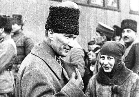 ATATÜRK, HALİDE EDİP’LE GEBZE’DE, 17 OCAK 1923 ATATÜRK, HALİDE EDİP’LE GEBZE’DE, 17 OCAK 1923