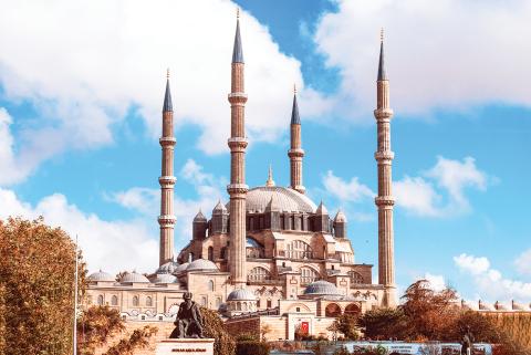 MİMAR SİNAN’IN “USTALIK ESERİ” YAKIŞTIRMASI YAPILAN SELİMİYE CAMİİ